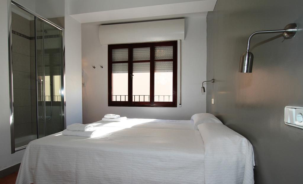 Hostal Ripoll Ibiza Extérieur photo
